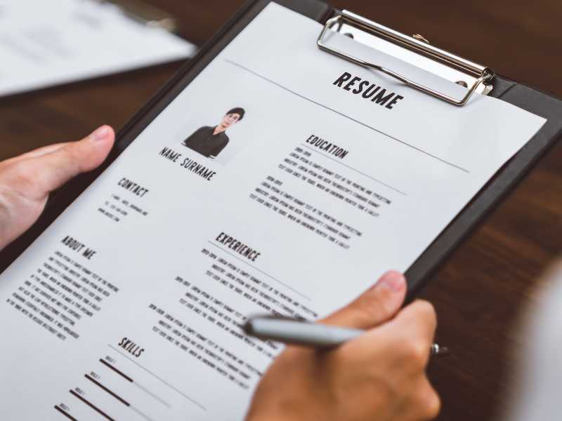 How to Describe Your Education in a Resume